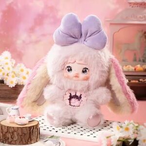 NOMMI fantasy world confirmed - pink